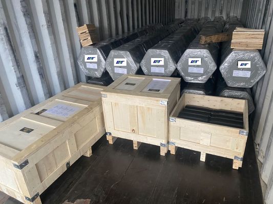 वायरलाइन ड्रिल रॉड 4130 सामग्री से निर्मित हैं ताकि वायरलाइन टूल और एक्सेसरीज़ के साथ संगतता सुनिश्चित हो सके